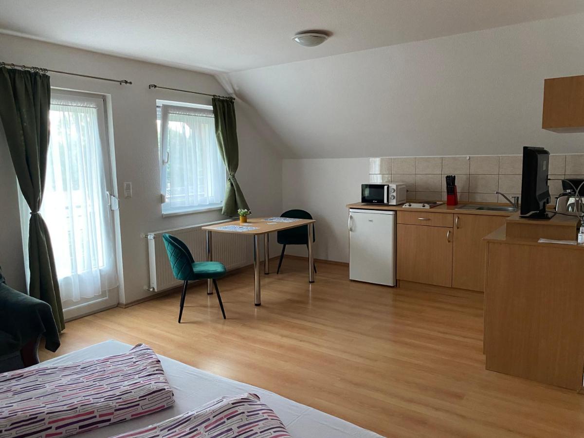 잘라카로쉬 Bonita Apartmanhaz 아파트 외부 사진